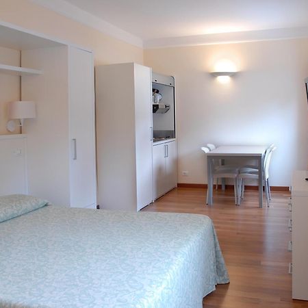 Rex Hotel Residence Cenova Dış mekan fotoğraf
